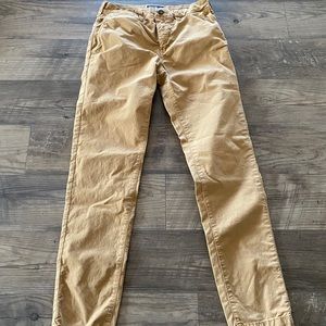 American eagle extreme flex khaki pants